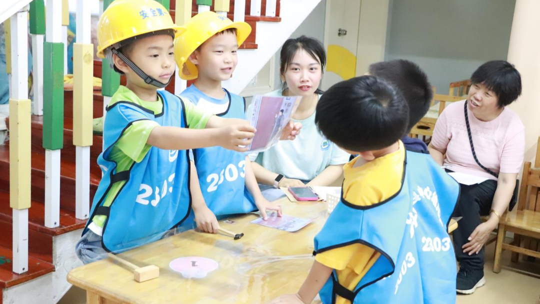 安化县中心幼儿园：师徒结对传匠心 五大领域展风采
